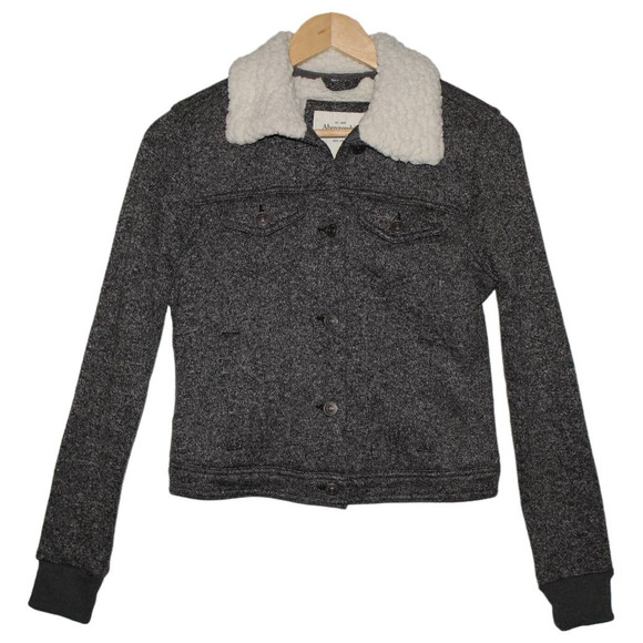 Abercrombie & Fitch Jackets & Blazers - Women's Abercrombie & Fitch Gray Cream Sherpa Button Down Jacket Coat Size XS